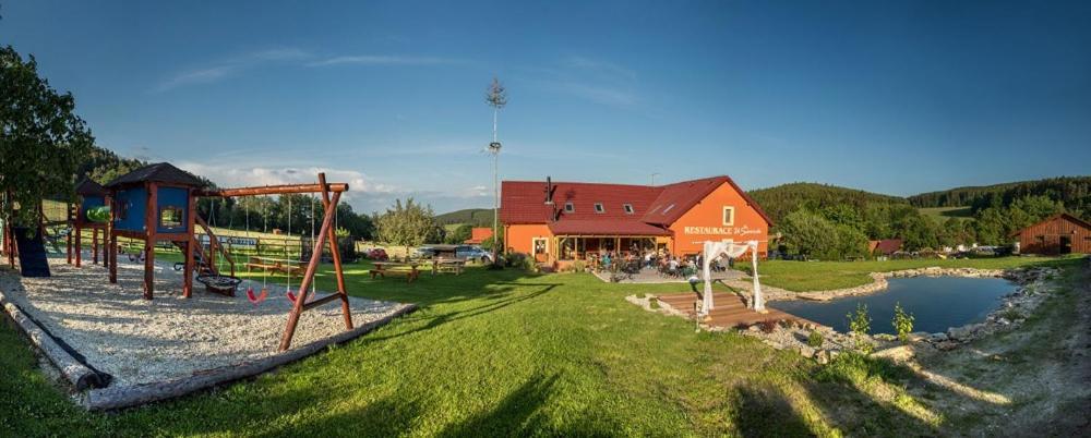 Penzion U Sevcu Holubov Екстер'єр фото